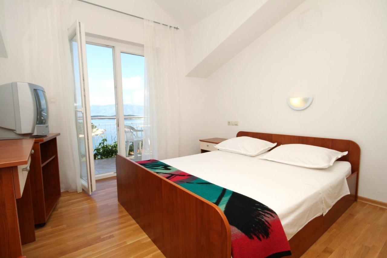 Apartments With A Parking Space Jelsa, Hvar - 8765 Jelsa  Exterior foto