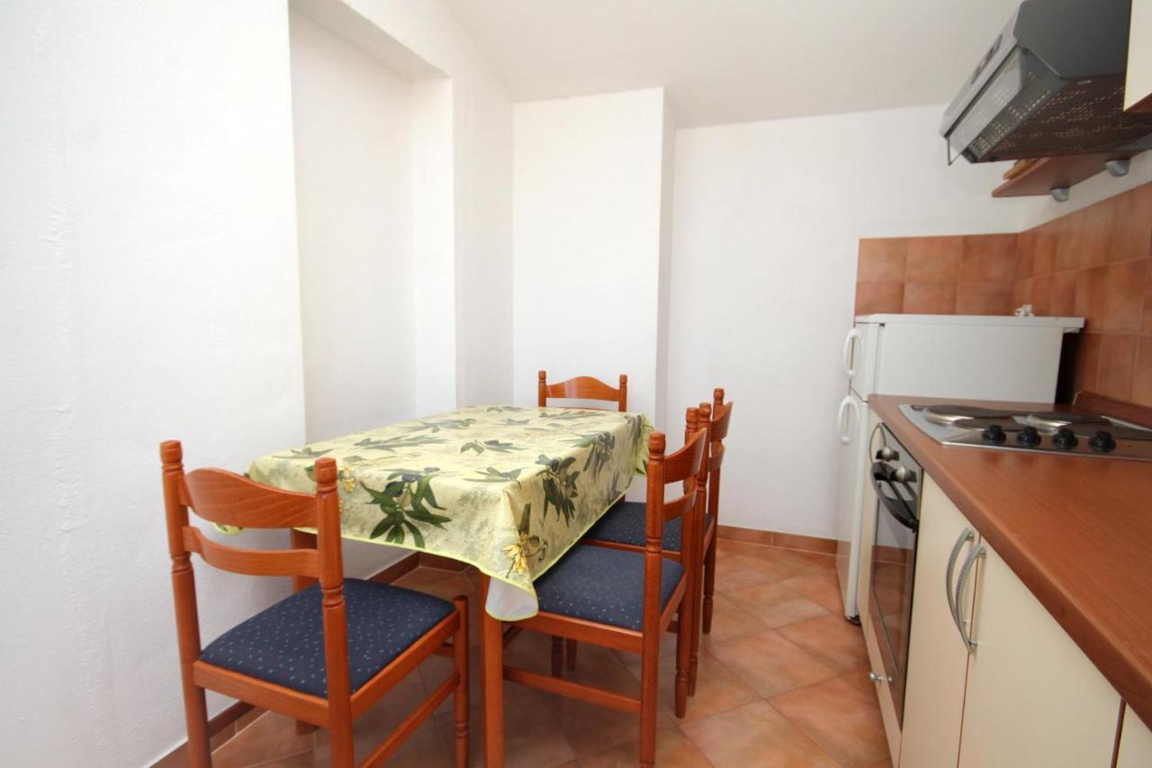 Apartments With A Parking Space Jelsa, Hvar - 8765 Jelsa  Exterior foto